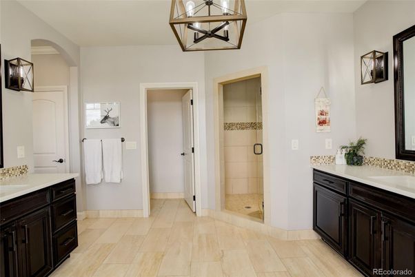 Bathroom, Interior, Pendant Lights, Wood Texture Flooring