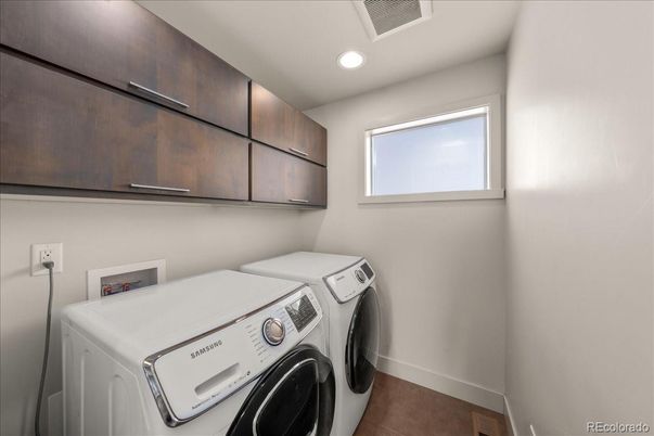 Interior, Recessed Lighting, Washer