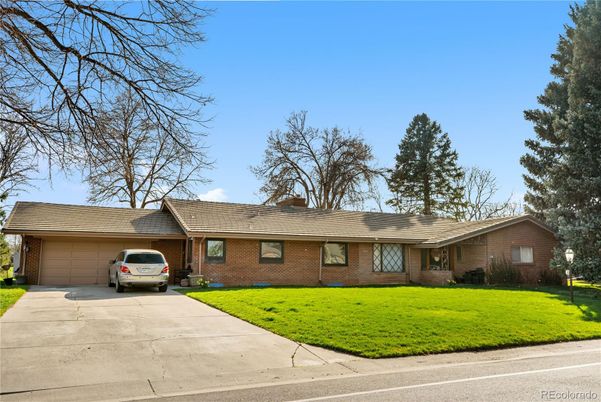 Attached, Exterior, Facade, Brick Facade, Ranch