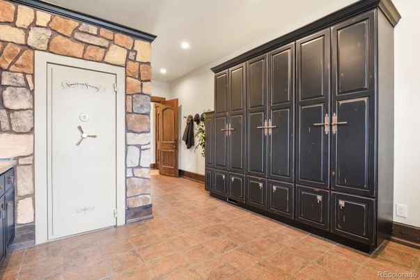 Interior, Recessed Lighting