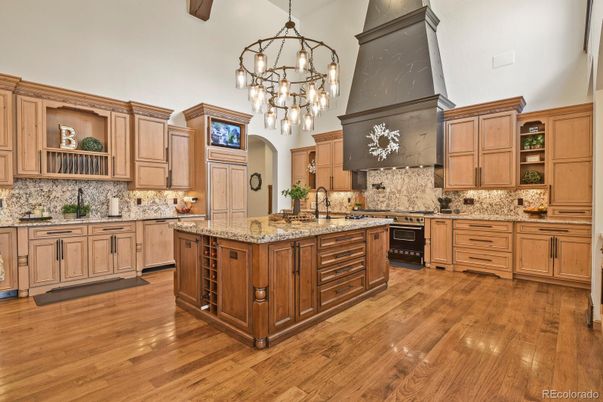 Chandelier, Interior, Kitchen, Wood Texture Flooring