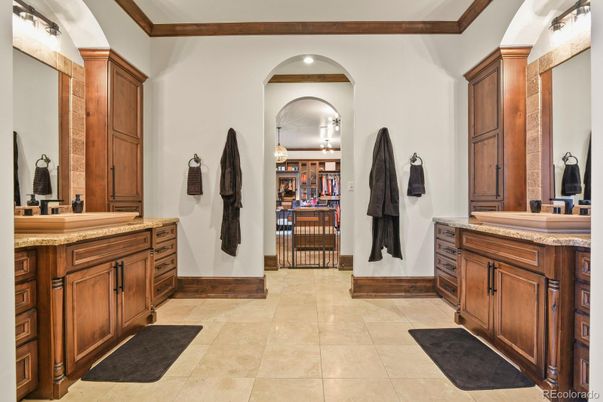 Bathroom, Interior, Recessed Lighting
