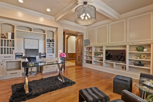 Home Office, Interior, Recessed Lighting, Wood Texture Flooring
