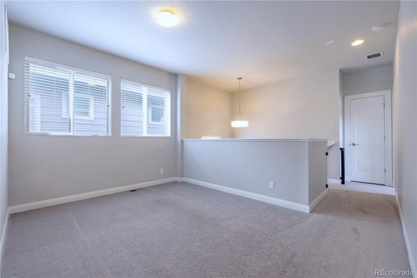 Empty room, Interior, Pendant Lights, Recessed Lighting
