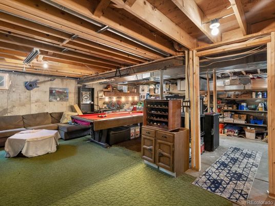 Billiard Table, Game Room, Interior, Wooden Beams, Wooden Ceilings