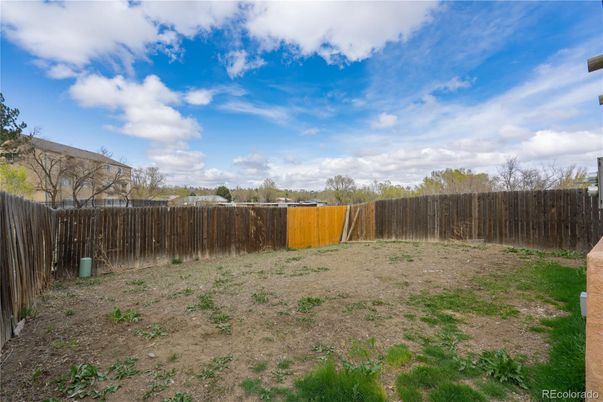 Backyard, Exterior