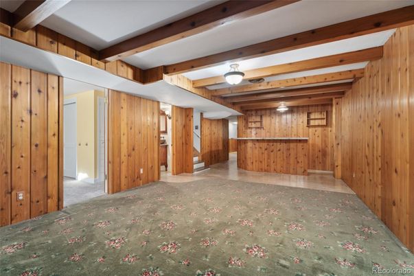 Empty room, Interior, Wooden Beams, Wooden Walls