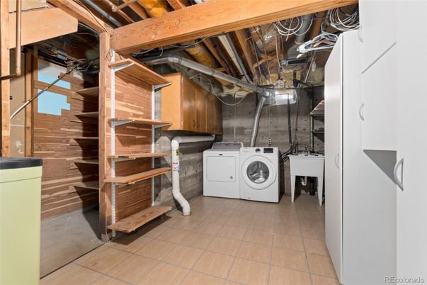 Interior, Washer, Wooden Beams, Wooden Ceilings, Wooden Walls