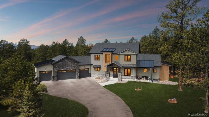 Attached, Exterior, Facade, Farmhouse