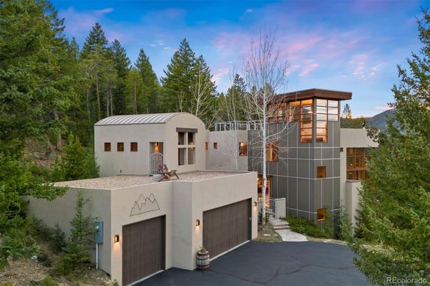 Attached, Exterior, Facade, Modern