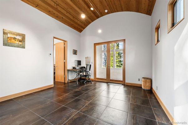 Home Office, Interior, Wooden Ceilings