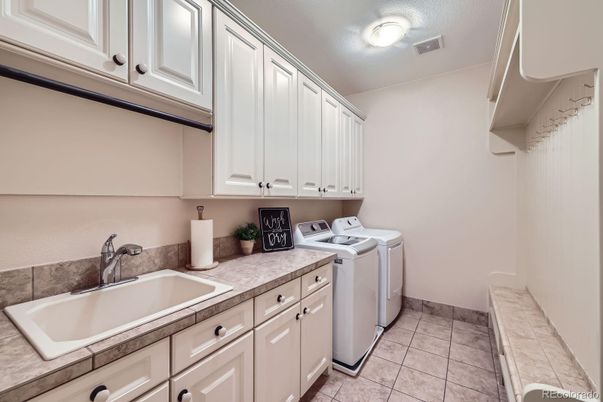 Interior, Washer