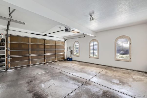 Garage, Interior