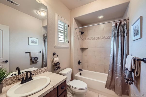 Bathroom, Interior, Recessed Lighting, Tile Countertops