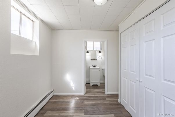 Interior, Washer, Wood Texture Flooring