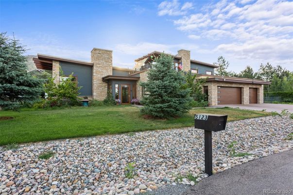 Attached, Backyard, Exterior, Facade, Brick Facade, Modern