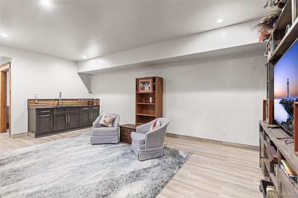 Interior, Recessed Lighting, Wood Texture Flooring