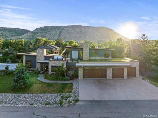 Attached, Exterior, Facade, Modern