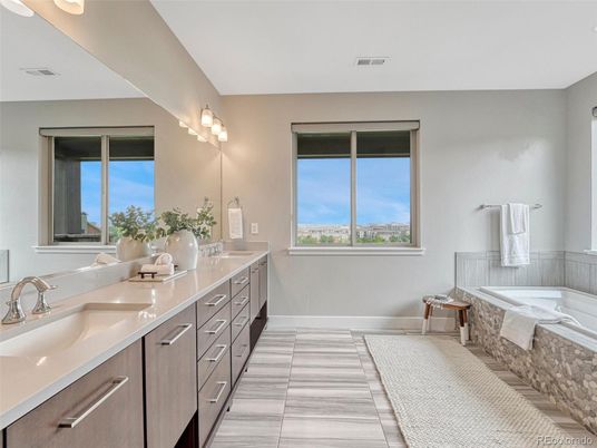Bathroom, Dual Sink Vanities, Interior