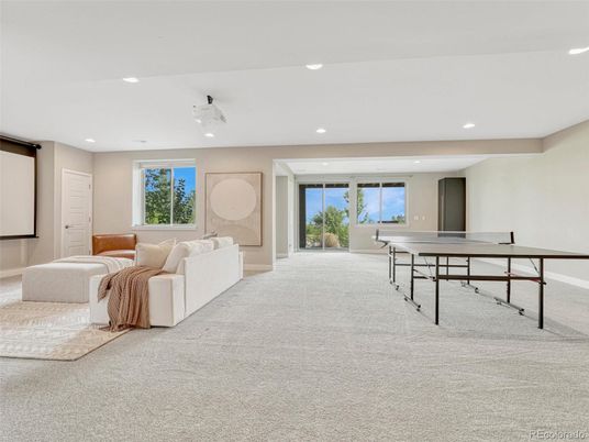 Game Room, Interior, Living room, Recessed Lighting