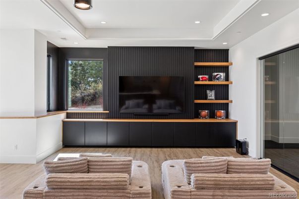 Interior, Recessed Lighting, Wood Texture Flooring