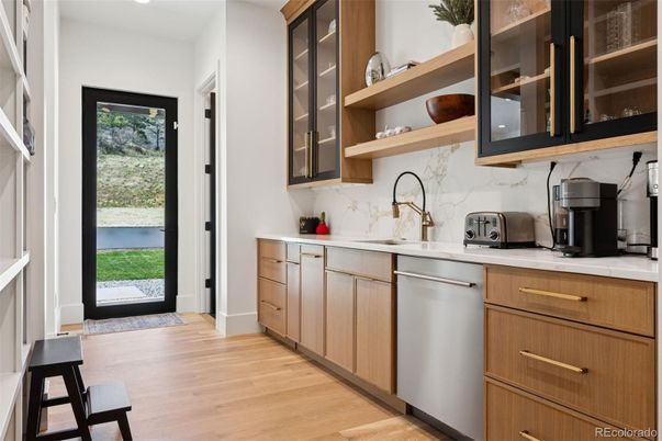 Interior, Kitchen, Stainless Steel Appliances, Wood Texture Flooring