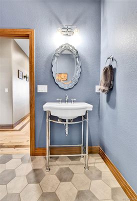 Bathroom, Interior