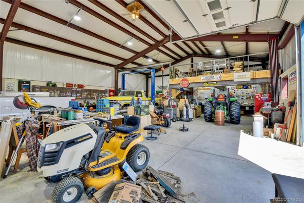 Garage, Interior