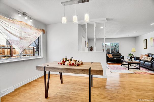 Interior, Living room, Pendant Lights, Recessed Lighting, Wood Texture Flooring