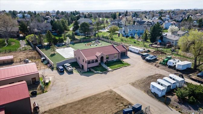 Exterior, Drone