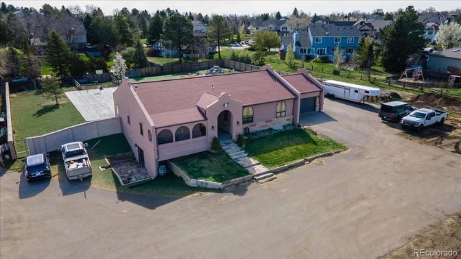 Exterior, Drone