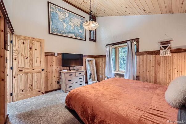 Bedroom, Interior, Pendant Lights, Wooden Ceilings
