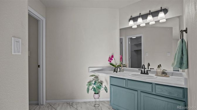 Bathroom, Dual Sink Vanities, Interior, Marble