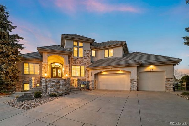 Attached, Exterior, Facade, Mediterranean