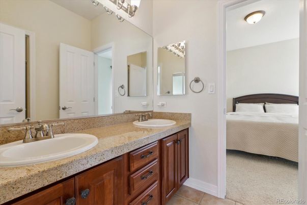 Bathroom, Bedroom, Dual Sink Vanities, Interior