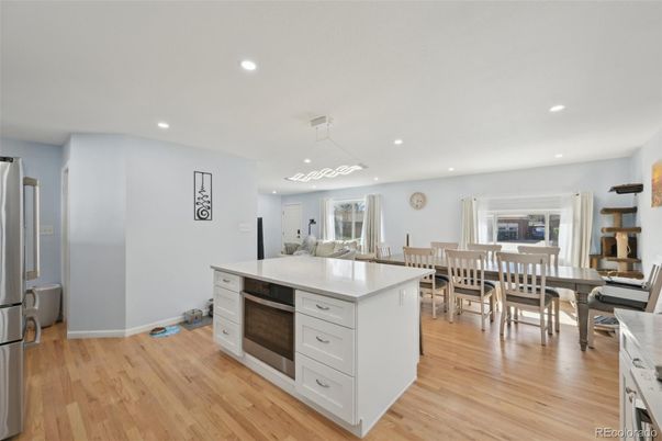 Dining room, Interior, Kitchen, Pendant Lights, Recessed Lighting, Wood Texture Flooring