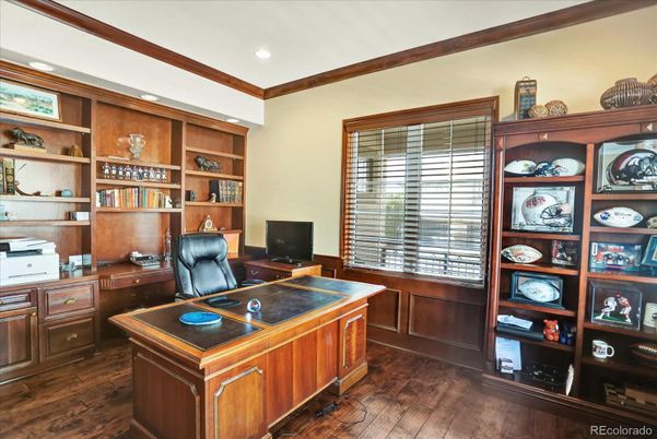 Home Office, Interior, Recessed Lighting, Wood Texture Flooring