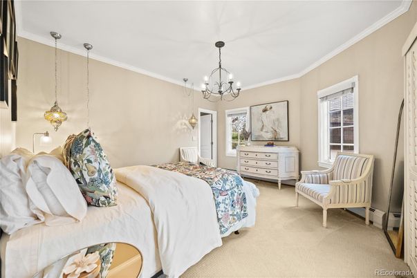 Bedroom, Chandelier, Interior, Pendant Lights