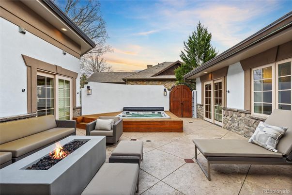 Exterior, Hot Tub