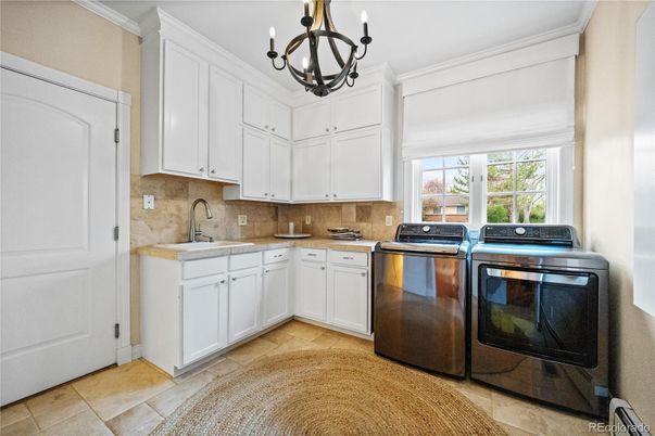Chandelier, Interior, Kitchen, Washer