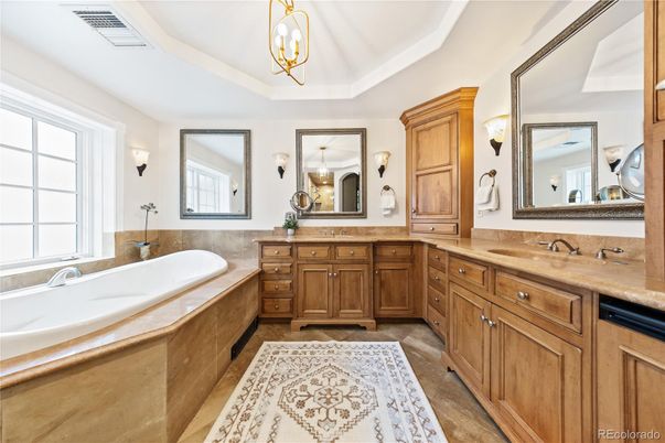 Bathroom, Dual Sink Vanities, Interior, Pendant Lights