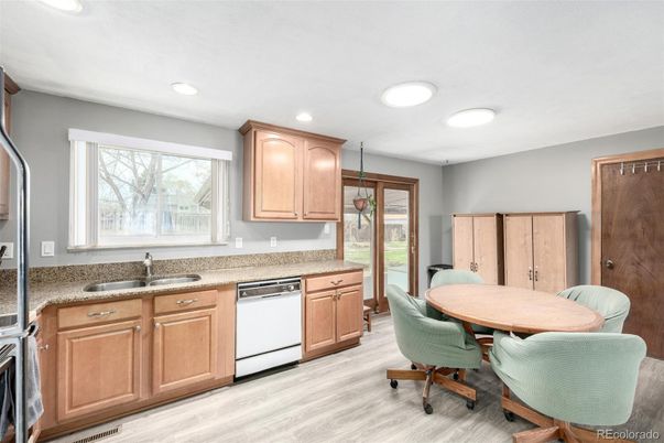 Dining room, Interior, Kitchen, Recessed Lighting, Wood Texture Flooring