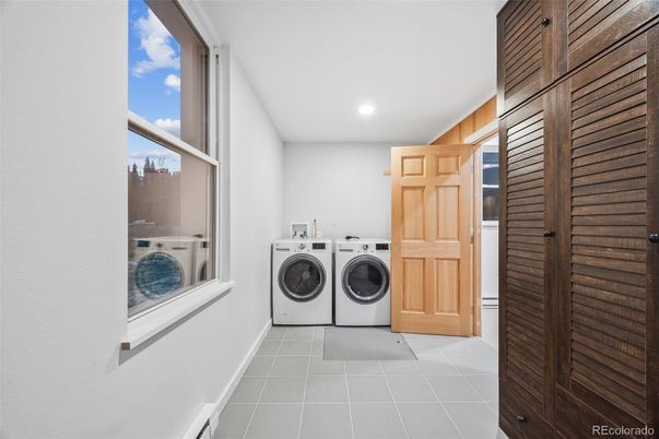 Interior, Recessed Lighting, Washer