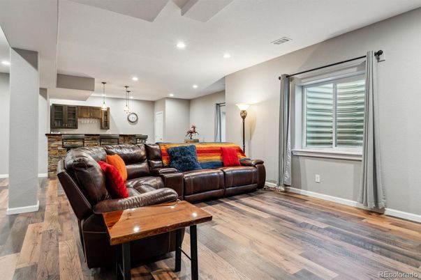 Interior, Living room, Pendant Lights, Recessed Lighting, Wood Texture Flooring