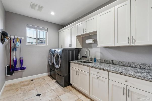Interior, Recessed Lighting, Washer