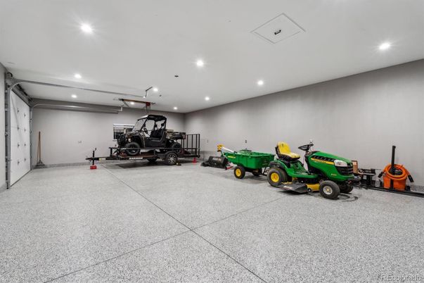 Fitness Equipment, Garage, Interior, Recessed Lighting