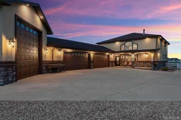 Attached, Exterior, Facade, Modern