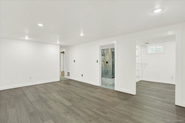 Empty room, Interior, Recessed Lighting, Wood Texture Flooring