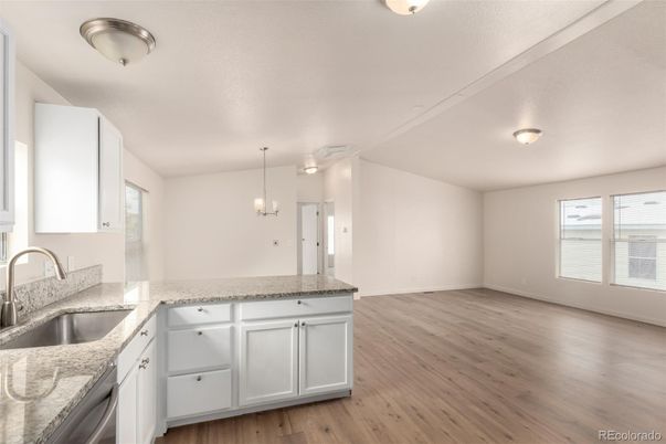 Interior, Pendant Lights, Wood Texture Flooring
