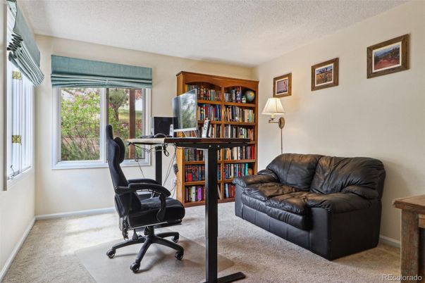 Home Office, Interior